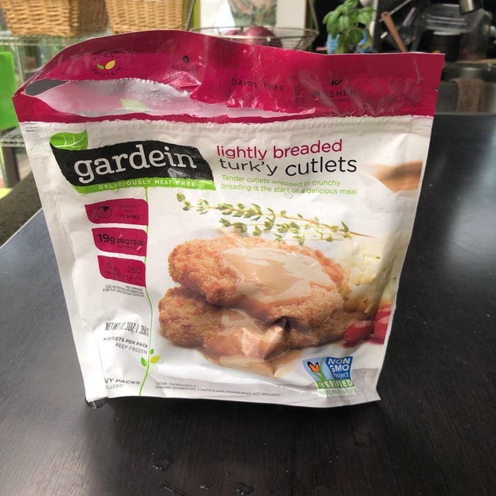 photo of Gardein Lightly Breaded Turky Cutlets shared by @mamahixx on  30 Jun 2020 - review