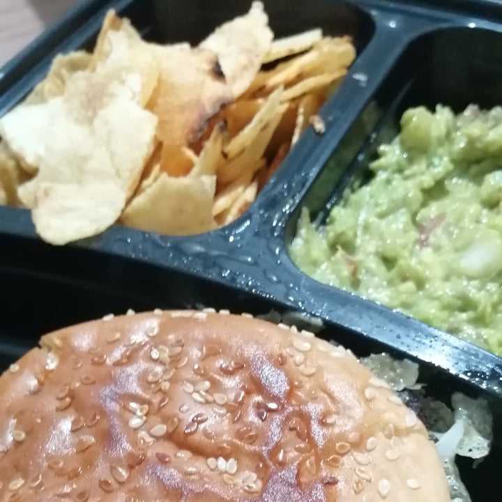 review photo of Witches & Cat's Dark Moon Hades (hamburguesa) shared by @nekokiwi on 29 Mar 2021 - review