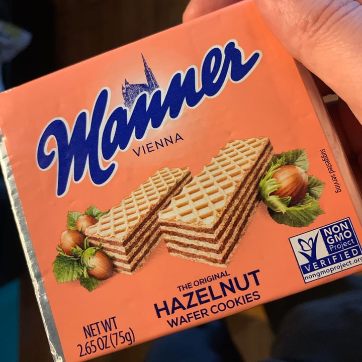 photo of Manner Hazelnut Wafer Cookies shared by @keeponveganon on  13 Nov 2021 - review