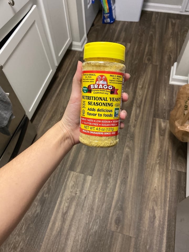review photo of Bragg Nutritional Yeast Seasoning shared by @kimcort on 23 Nov 2019 - review