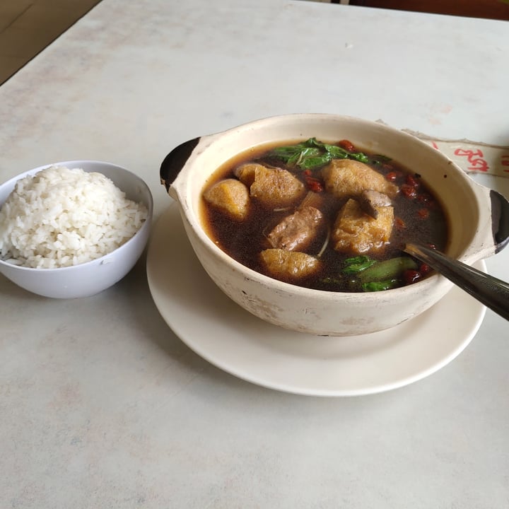 photo of 甘味林素食餐厅 Cameleon Beancurd Vegetarian Restaurant 无骨茶 shared by @stevenneoh on  12 Nov 2020 - review