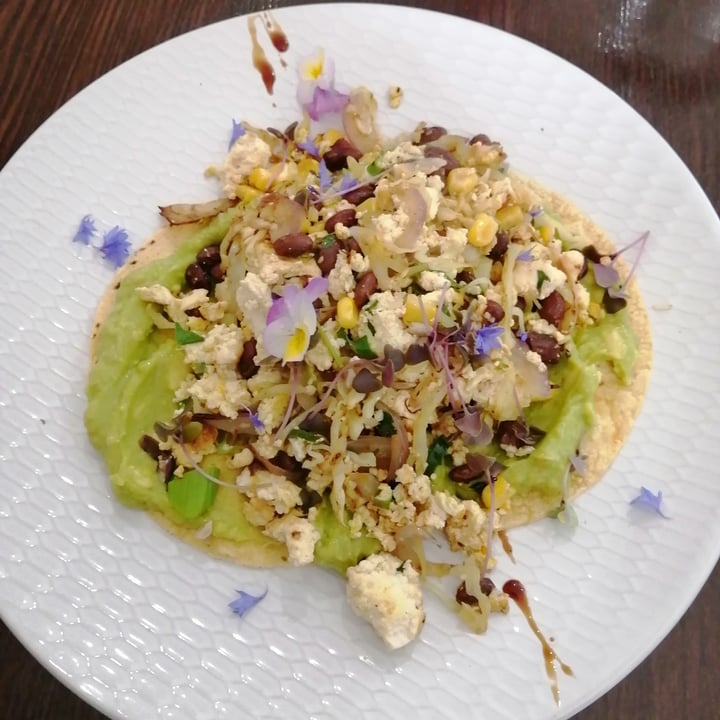 review photo of Dfrent cafe Scrambled tofu taco shared by @emily37 on 28 Dec 2020 - review