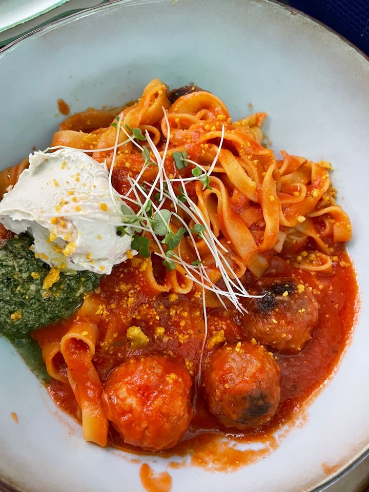 review photo of Hierbabuena Fettuccini De Zanahoria Con Albondigas shared by @camreggae on 27 Feb 2022 - review
