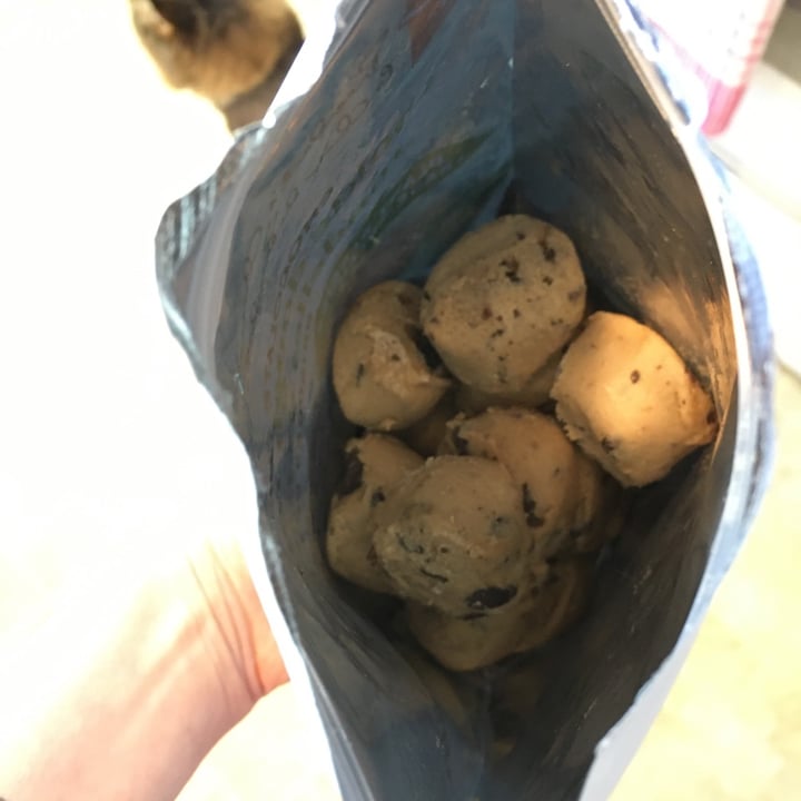 photo of President's Choice chocolate chip cookie dough rounds shared by @briannag on  17 Jun 2021 - review