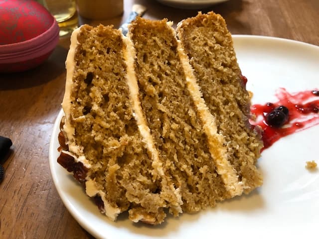 Photo of the dish “Ginger and Pear Sponge with zest frosting”