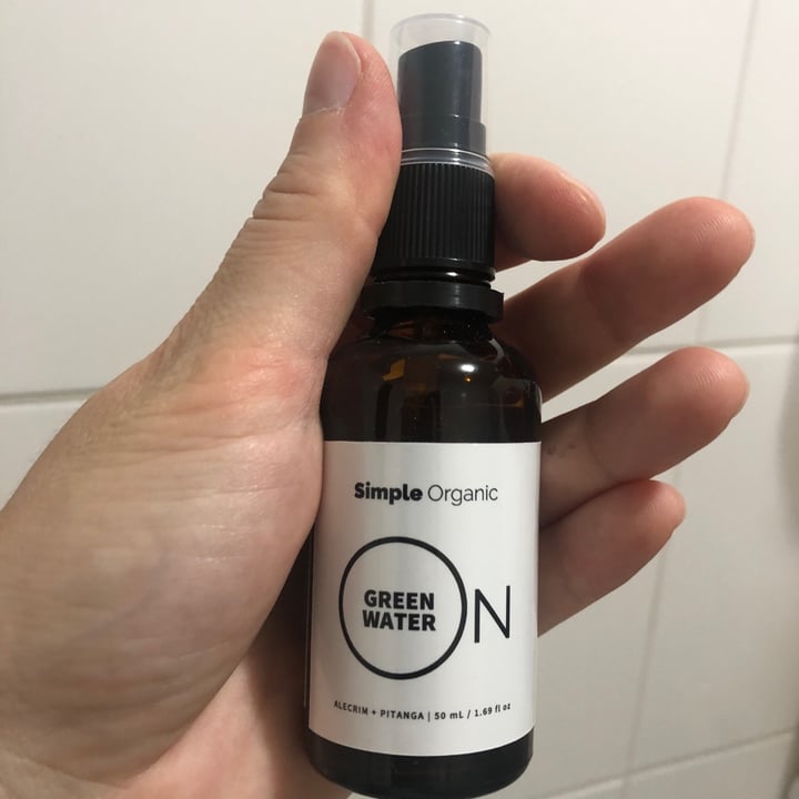 review photo of Simple Organic green water on shared by @tatiellystorel on 01 Nov 2022 - review