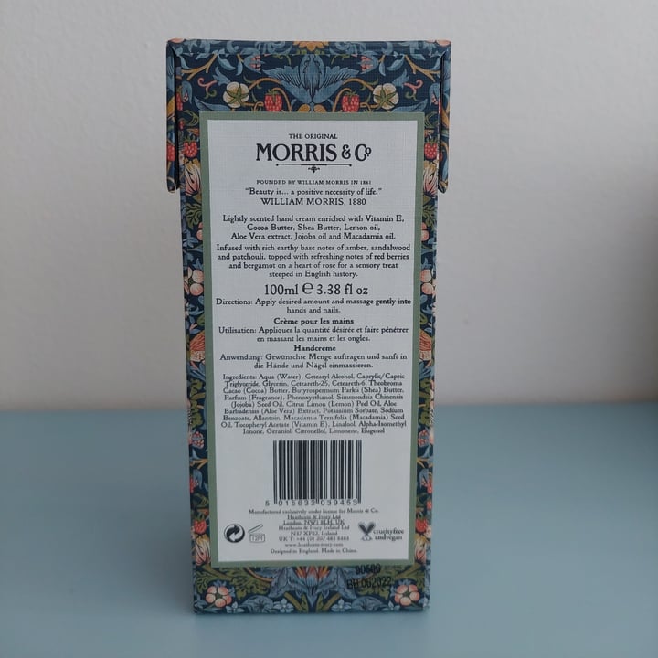 review photo of Morris & co Shea butter hand cream shared by @ariig on 31 Jan 2022 - review