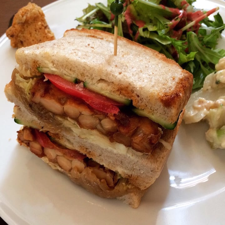 photo of Pure Cafe Vegan Sandwich shared by @gracetjq on  13 Nov 2018 - review