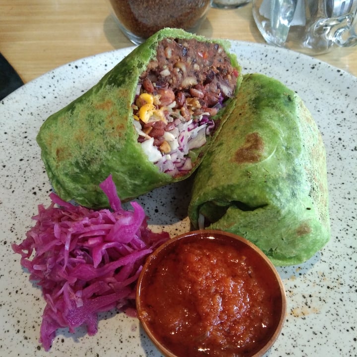 photo of Peloton Supershop breakfast burrito shared by @poppyprl on  06 Sep 2020 - review