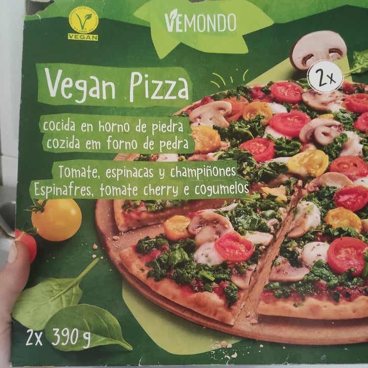 review photo of Vemondo Vegan Pizza Verdura with Spinach, Tomatoes & Mushrooms shared by @ngn28 on 13 Mar 2022 - review