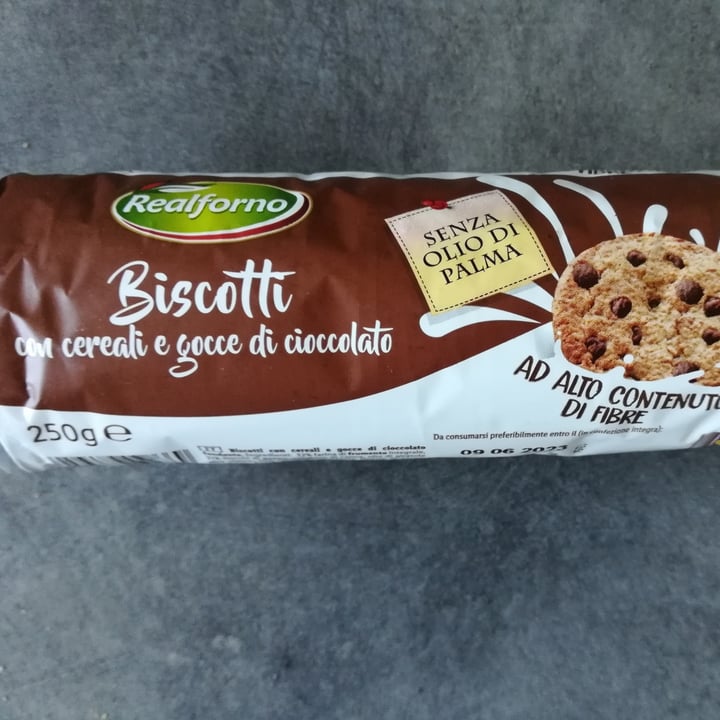 photo of Realforno Biscotti Cereali E Gocce Di Cioccolato shared by @kimomo on  02 Jul 2022 - review