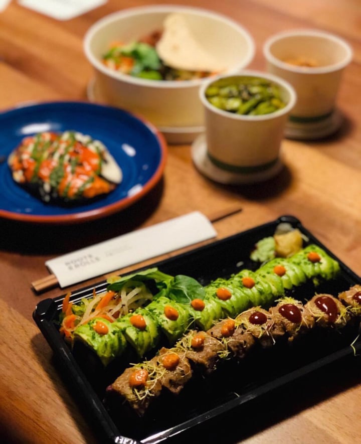 photo of Roots & Rolls SweetP  - Sushi - Uramaki shared by @michiel on  15 Dec 2018 - review