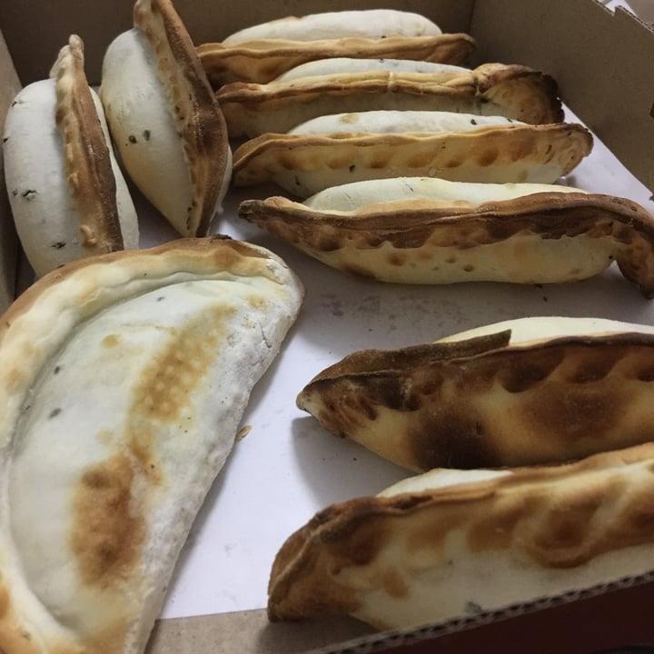 photo of Empanadas de 10 Empanadas de soja texturizada shared by @ymzavala on  06 Jul 2020 - review
