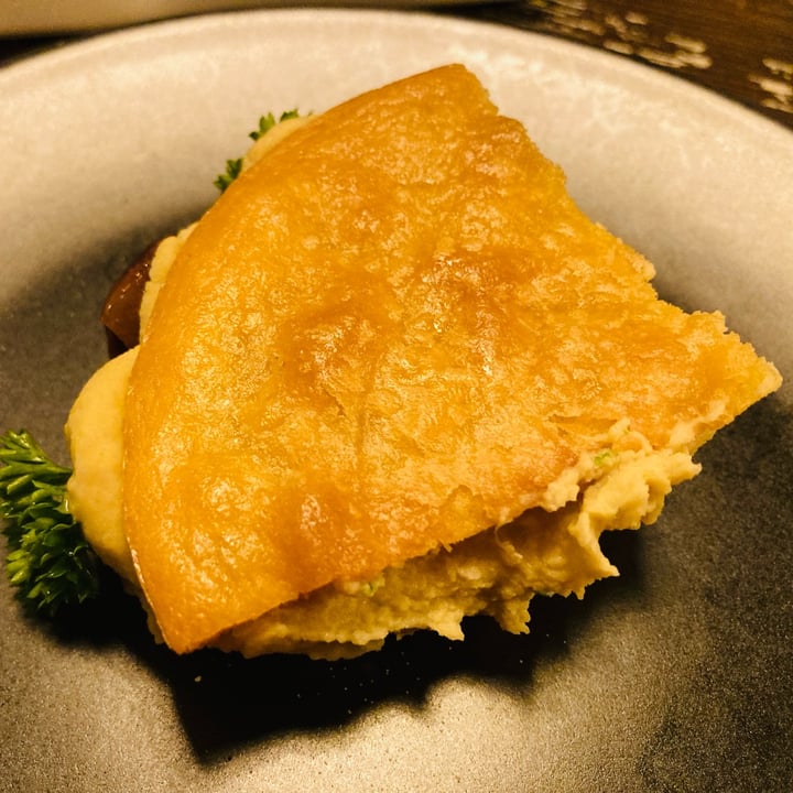 review photo of Capra e Cavoli vegetariano, vegano e pesce Farinata di ceci e humms shared by @federicathewitch on 20 Jul 2022 - review