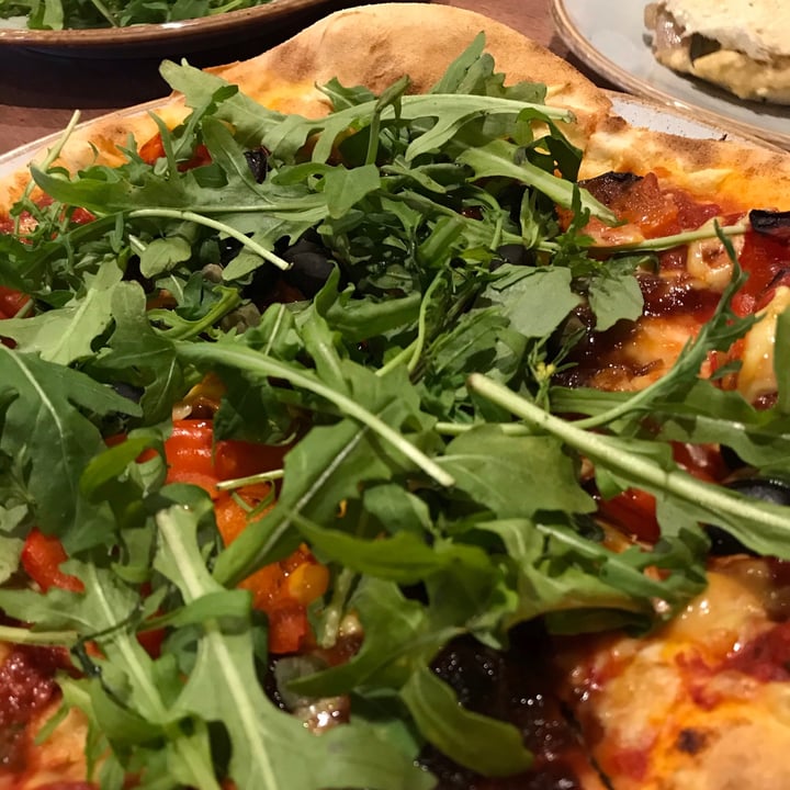 review photo of Grounded Redfield Red rocket pizza shared by @robynmansir on 26 Aug 2020 - review