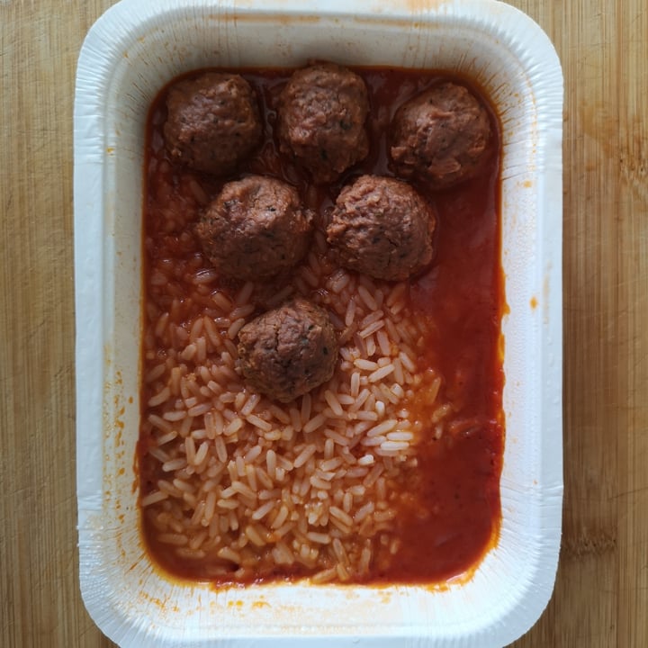 photo of Heura Albóndigas de Heura con tomate y arroz shared by @ouzyyy on  21 Oct 2021 - review
