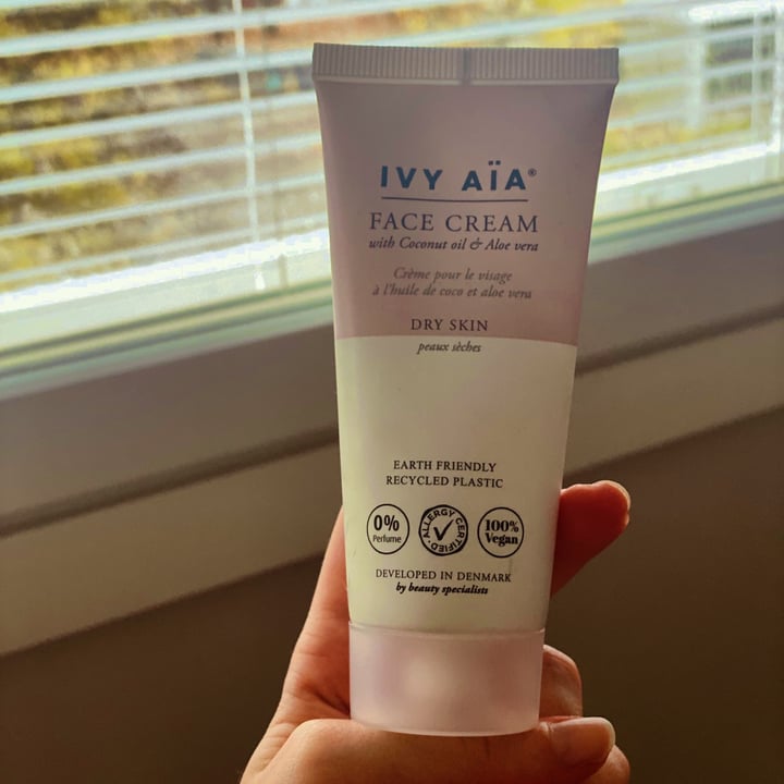 review photo of Ivy Aïa Face Cream With Coconut Oil And Aloe Vera (dry Skin) shared by @hey-itsclau on 15 Oct 2022 - review