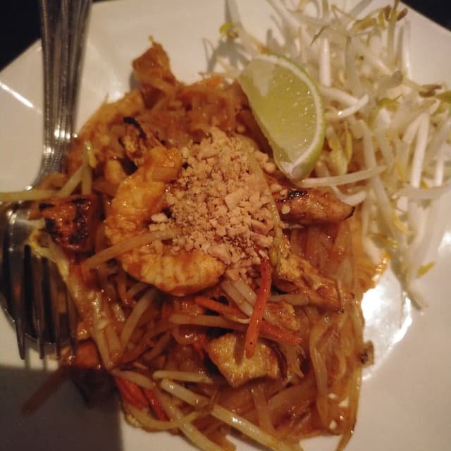 Photo of the dish “pad thai”