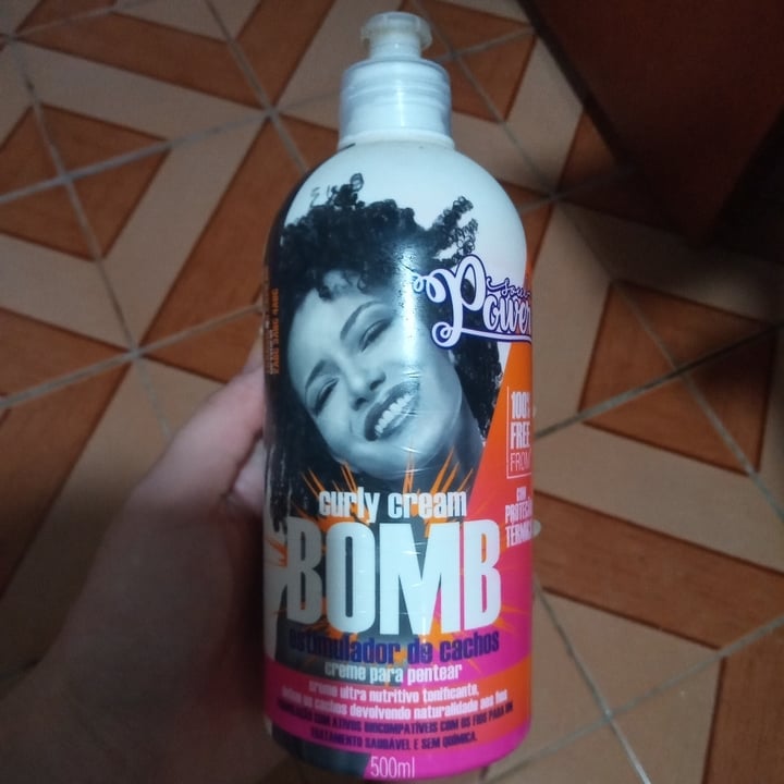 review photo of Soul Power Brasil Creme para pentear estimulador de cachos shared by @gabrielacarvalho on 01 May 2022 - review