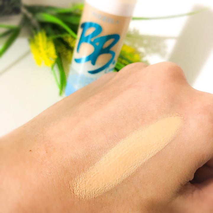 photo of Vizzela Cosméticos BB Cream shared by @flaaraujo on  29 Apr 2022 - review