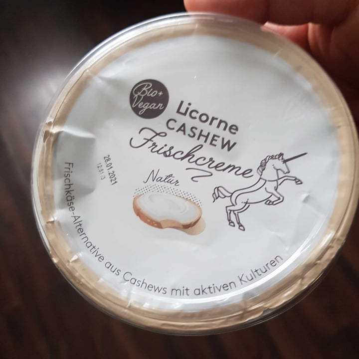 photo of Licorne Cashew Frischcreme Natur shared by @adrionline on  12 Jan 2021 - review