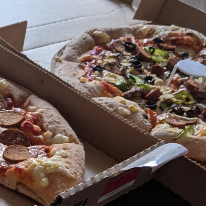 photo of Papa John's Pizza The Vegan Works shared by @bethany777 on  19 Aug 2020 - review