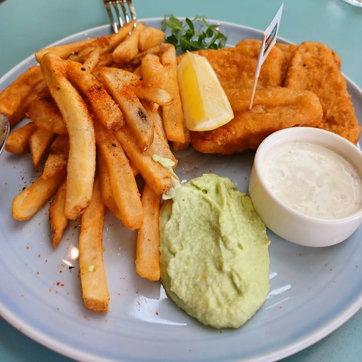 photo of Green Common Singapore Gardein Fish and Chips (Discontinued) shared by @teresa77 on  02 Nov 2021 - review