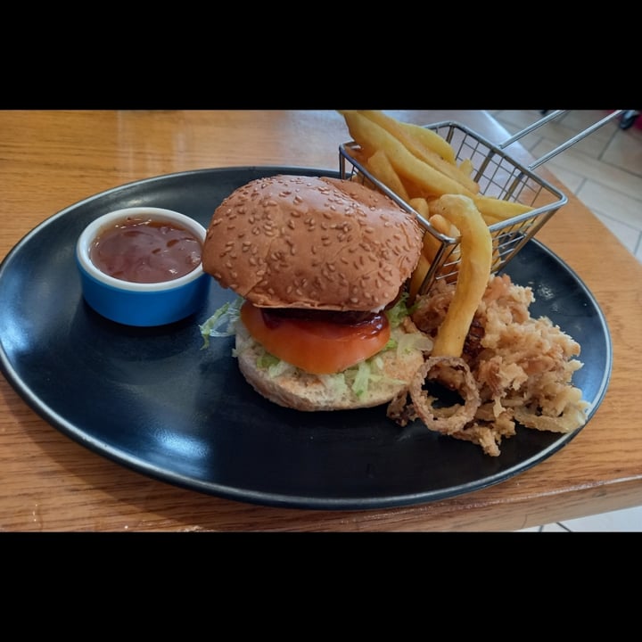 review photo of Augusta Spur Steak Ranch Beyond Beef Burger Meal shared by @nicole963 on 01 Apr 2022 - review