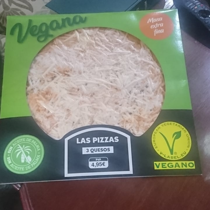 review photo of Pizzeria Torino Pizza tres quesos shared by @lmf on 17 Nov 2021 - review