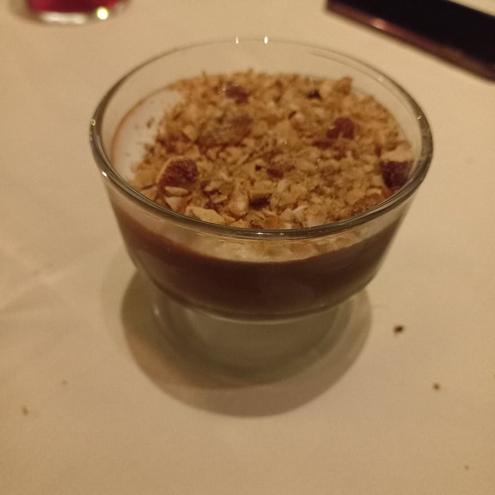 photo of Amador Postre cremoso de chocolate shared by @chuequita on  30 May 2022 - review