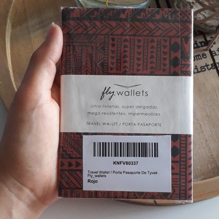 photo of Buenoscuadernos Fly Wallets shared by @quehaydenuevo on  29 Dec 2021 - review