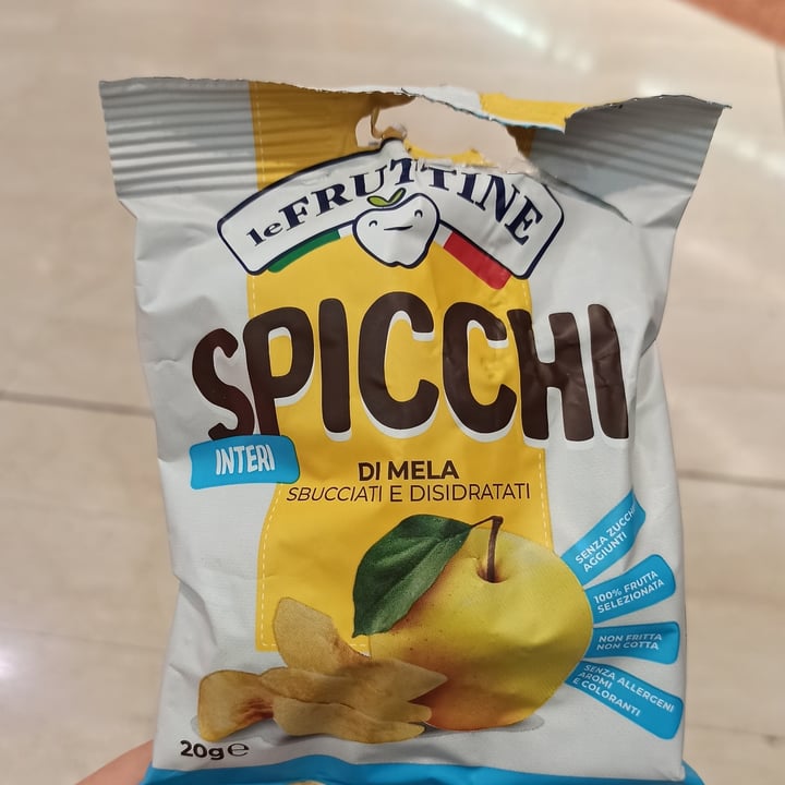review photo of Le fruttine Spicchi interi dì mele shared by @yazminc on 26 Mar 2022 - review