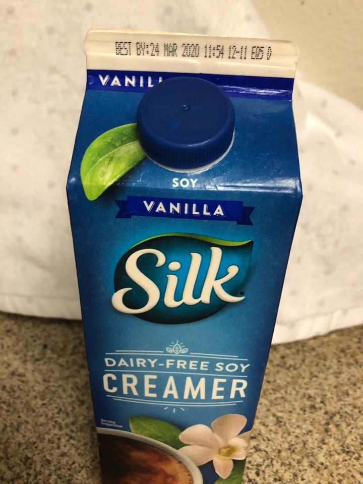 photo of Silk Dairy Free Soy Vanilla Creamer shared by @happyharo on  25 Jan 2020 - review