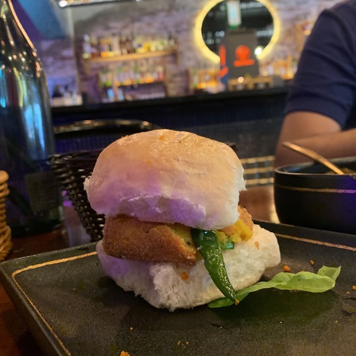 photo of Gabbar Bistro & Bar Vada Pav shared by @ghaasphuus on  10 Aug 2020 - review