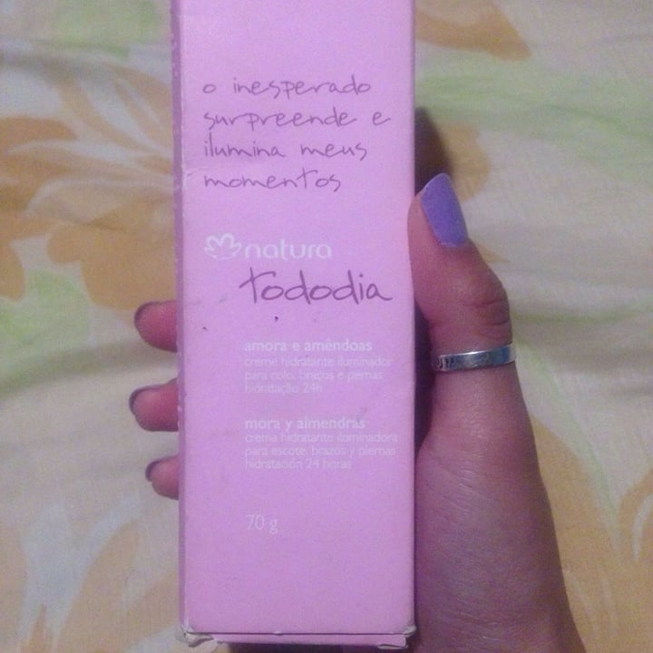 review photo of Natura Crema corporal mora y almendra shared by @lauleon on 10 Jun 2020 - review