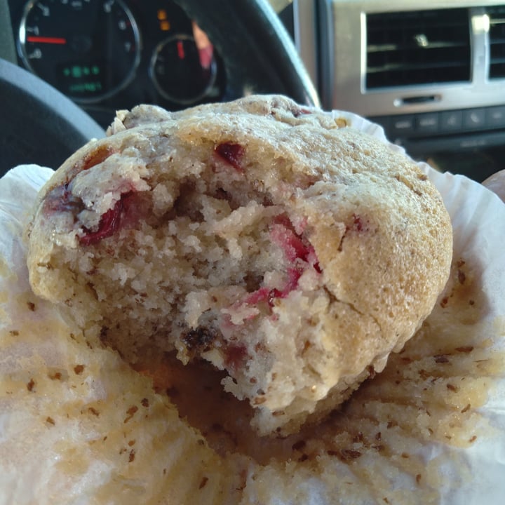 photo of Scholars Inn Bakehouse Cranberry Orange Muffin shared by @wespenland on  22 Aug 2020 - review