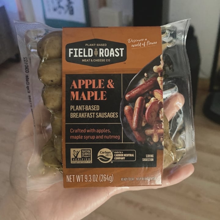 photo of Field Roast Apple & Maple Breakfast Sausages shared by @stephaniearagon on  20 Feb 2022 - review