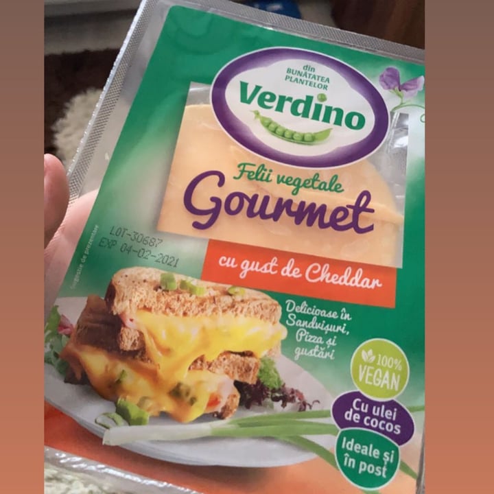 photo of Verdino Gourmet Cu Gust De Cheddar shared by @vegan737363 on  27 Nov 2020 - review