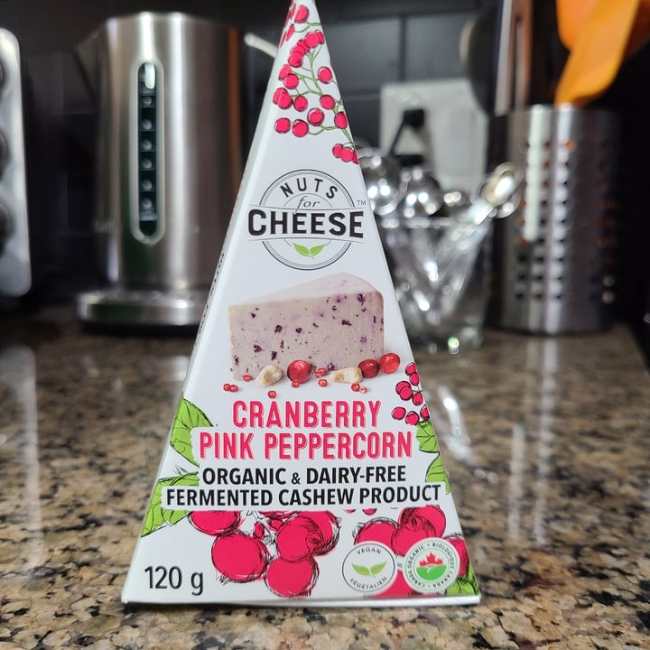 photo of Nuts For Cheese Cranberry Pink Peppercorn shared by @bisingular on  02 Oct 2021 - review