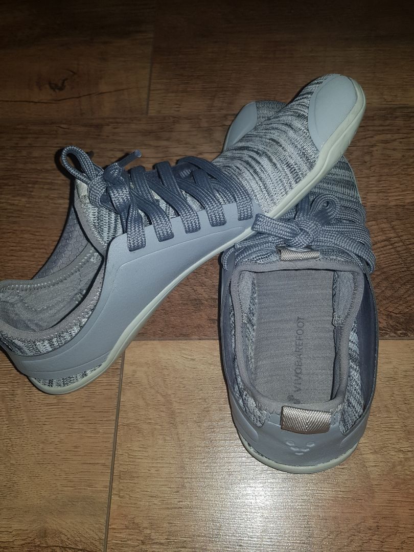 Vivobarefoot store kanna review