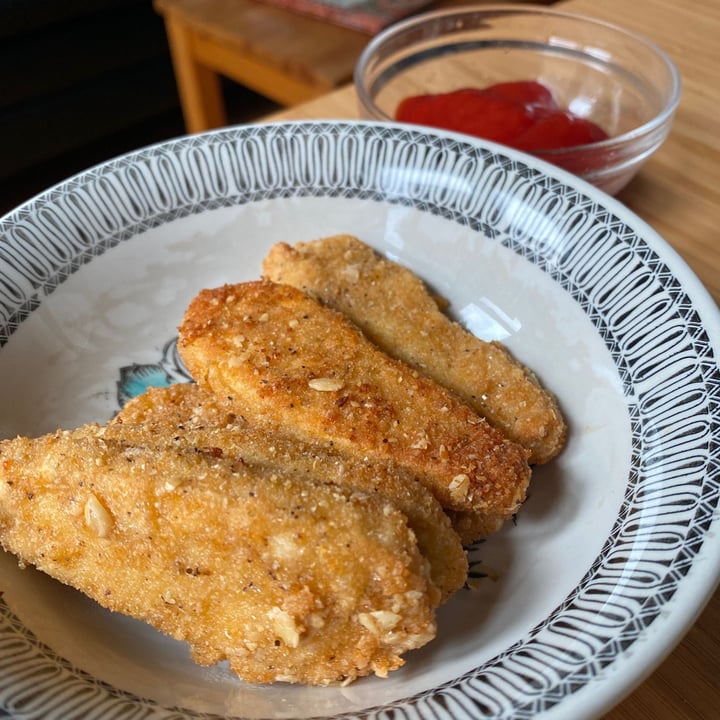 review photo of Gardein Seven Grain Crispy Tenders shared by @yee on 23 Sep 2020 - review