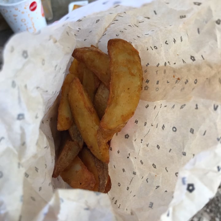 review photo of Flower Burger Roma Patate Savory shared by @aless02 on 19 Jul 2022 - review