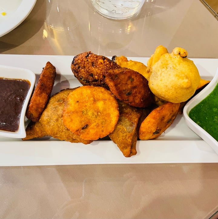 photo of Arya Bhavan Mixed Basket shared by @lonica on  03 Apr 2022 - review