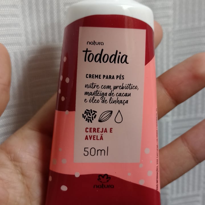 review photo of Natura tododia Crema para pies TODODIA Cereza y Avellana shared by @luujimenezz on 30 Nov 2022 - review