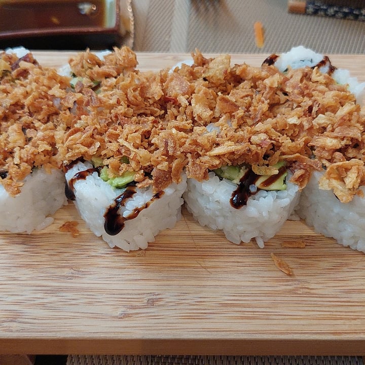 photo of Oishi Restaurante Japones sushi vegano shared by @anetxuu10 on  21 Oct 2022 - review