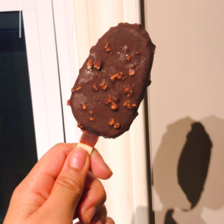 photo of So Delicious Dairy Free Coconut and almonds dipped ice cream shared by @happyvegangirl on  27 Oct 2021 - review