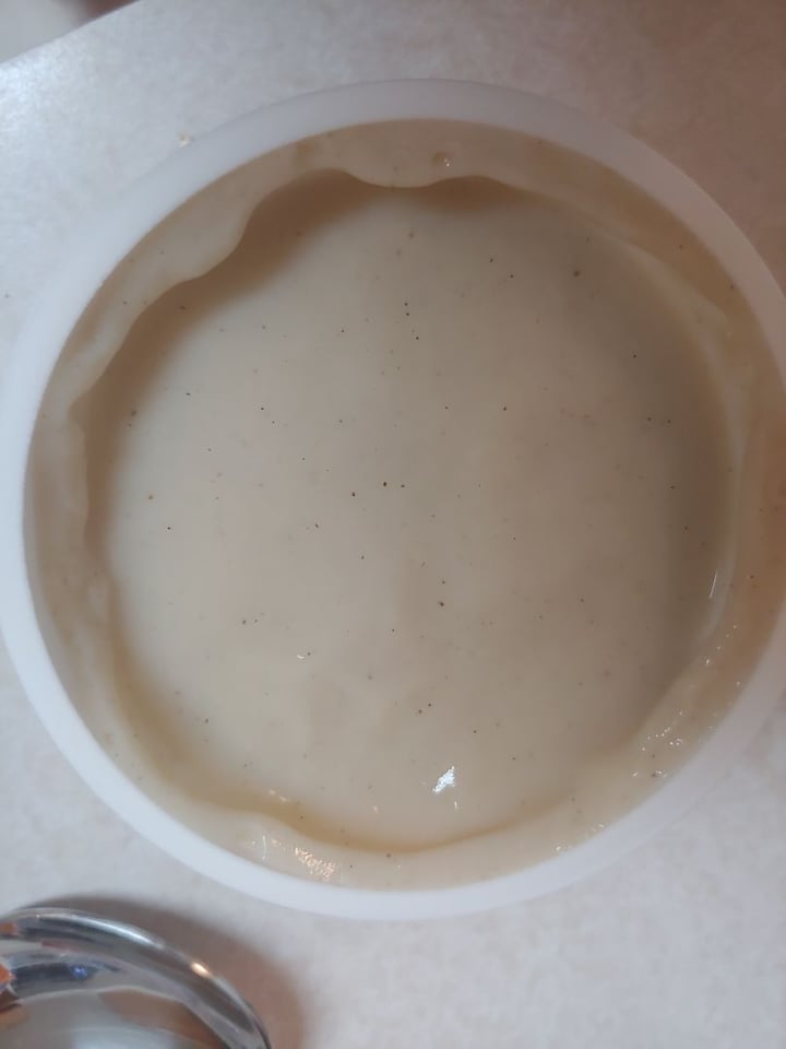 photo of Silk Oat Yeah Vanilla Oatmilkgurt shared by @vecanter on  13 Sep 2019 - review