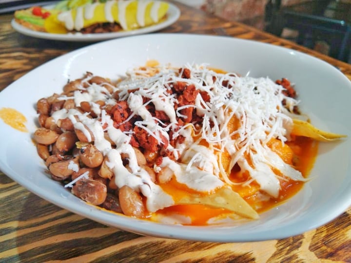 photo of Vegamo MX Chilaquiles Rojos shared by @valb86 on  04 Feb 2020 - review