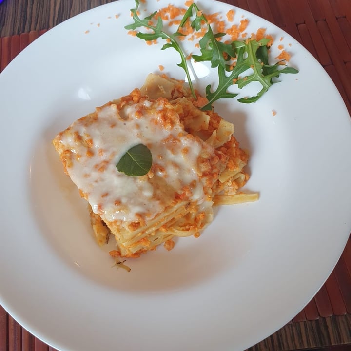 photo of Veganda Lasagna Al Ragù Di Soia shared by @giulipimpiveg on  08 Mar 2022 - review