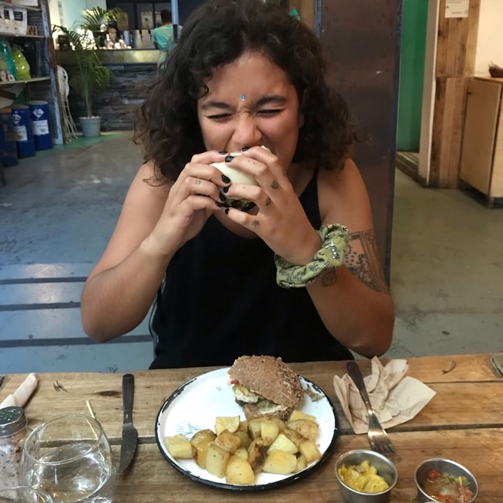 review photo of Estilo Veggie Chori vegano shared by @secuatro on 20 May 2020 - review